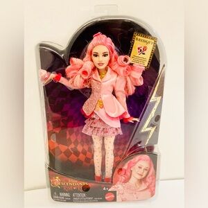 Disney Descendants: The Rise of Red Bridget Young Queen of Hearts Doll NIB